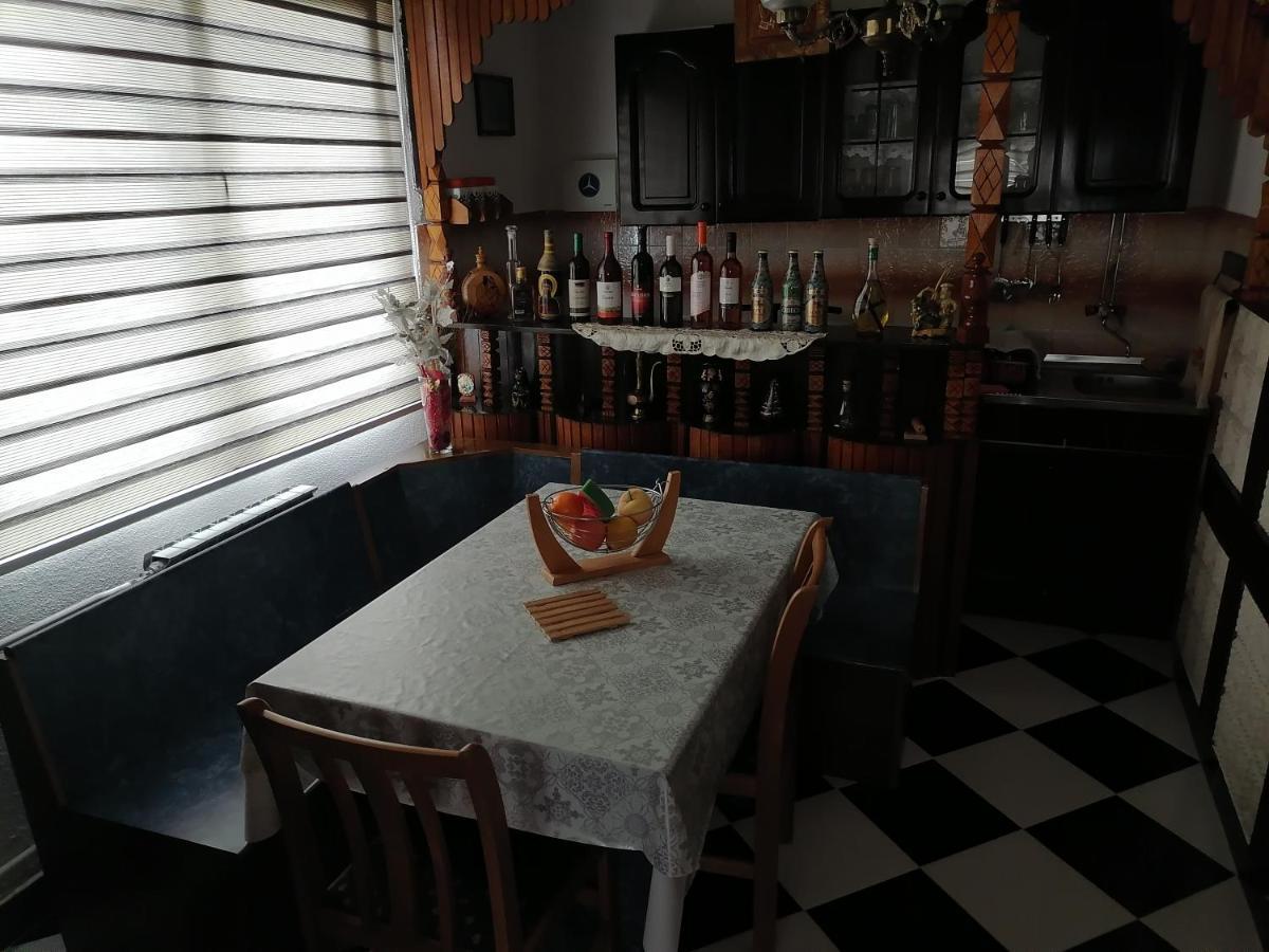 Villa Shine Apartment 1 สตรูกา ภายนอก รูปภาพ